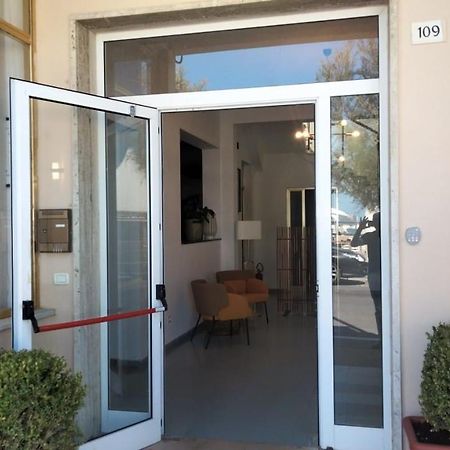 فندق Il Faro سينِغاليا المظهر الخارجي الصورة